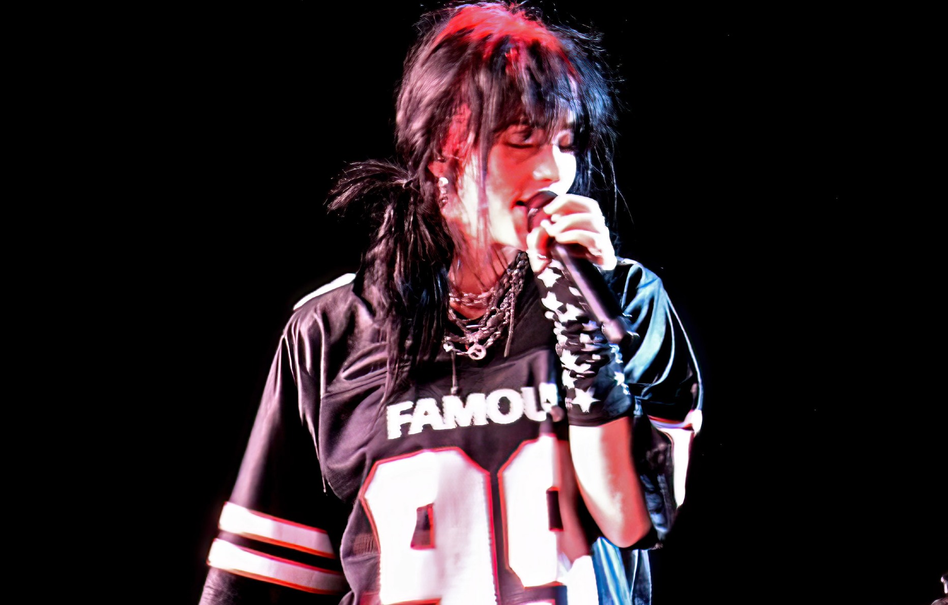 La chanteuse Billie Eilish en concert.