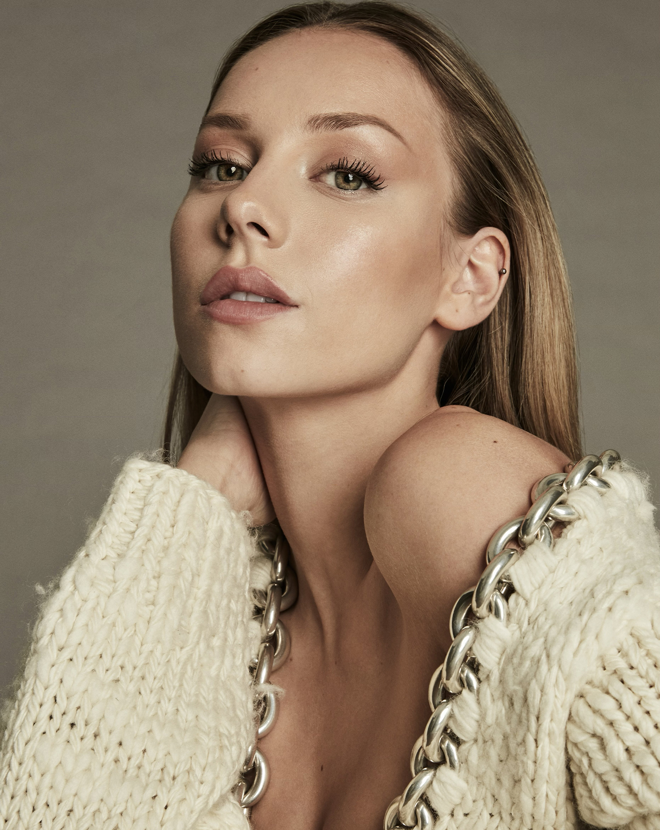 Ester Exposito, Ester Expósito, Interview, Lost in the Night, Elite, Instagram