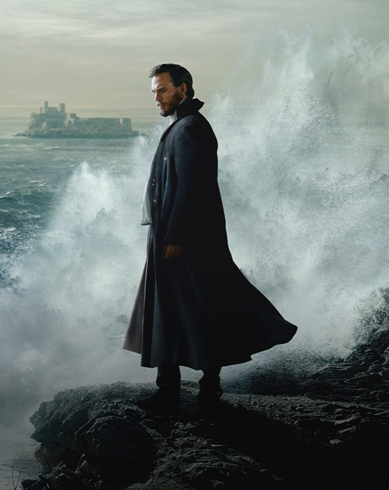 Sam Claflin dans Le Comte de Monte-Cristo.